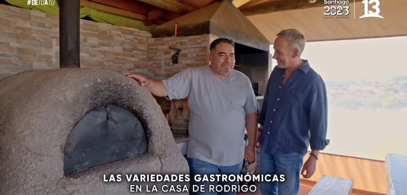 El horno de barro de su quincho / Canal 13