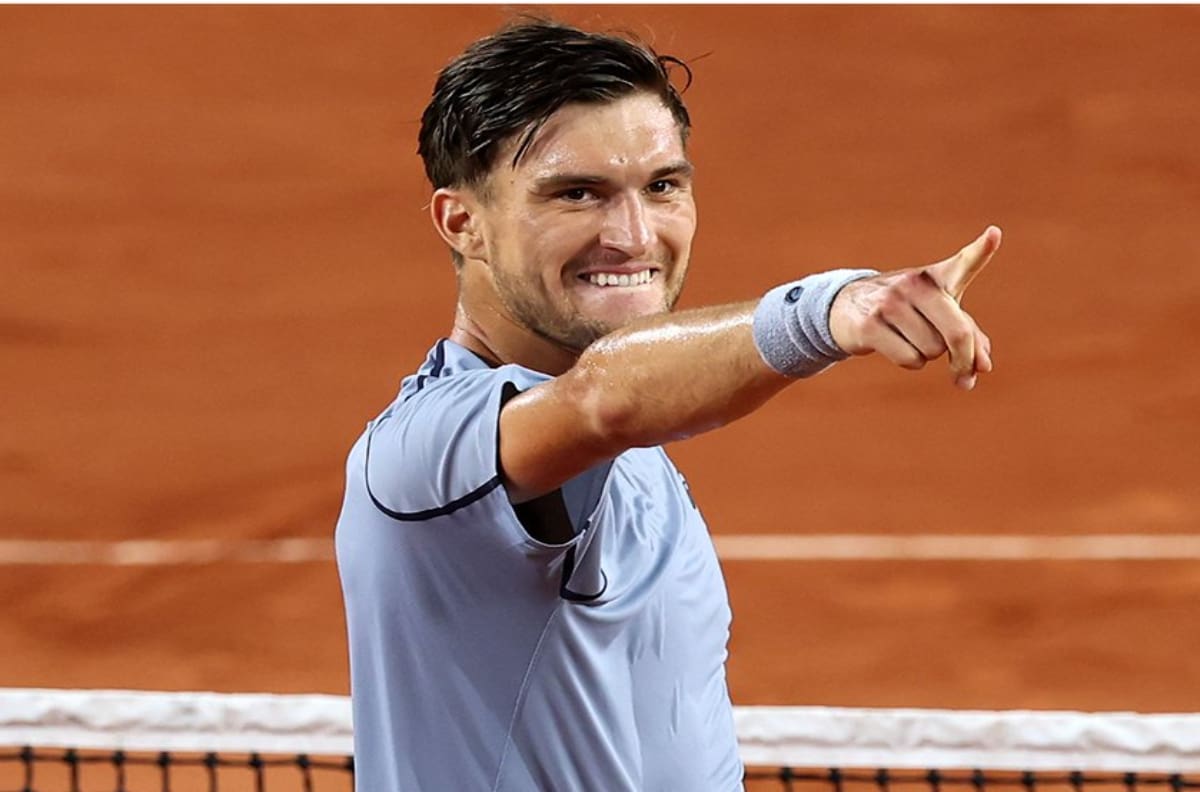 VIDEO | Sigue el Roland Garros de las sorpresas: cayó otro top 10 por el lado del cuadro de Alejando Tabilo