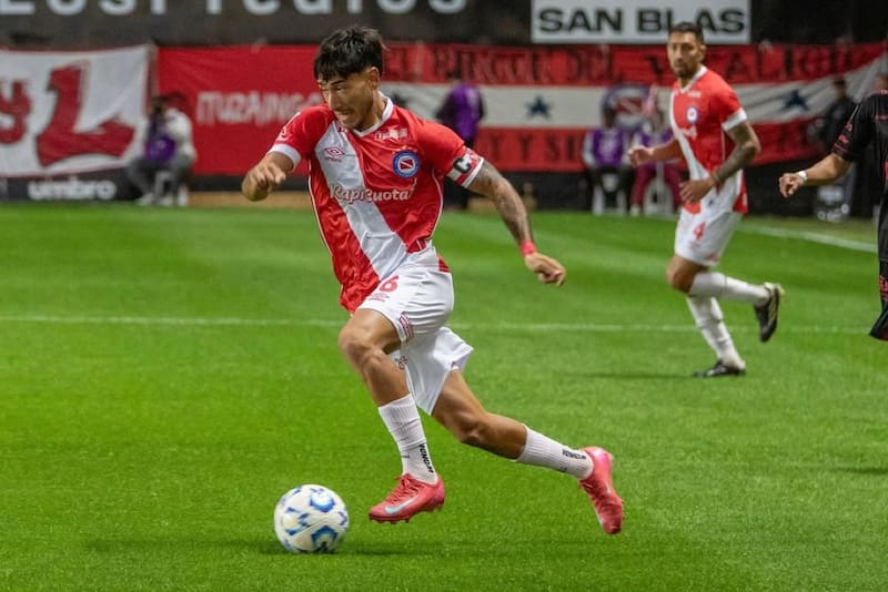 Román Vega es opción para reforzar a River Plate. Foto: Instagram Román Vega.