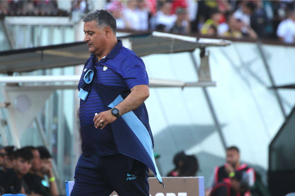 Ronald Fuentes es candidato para dirigir a Ñublense. Foto: Agencia Aton.