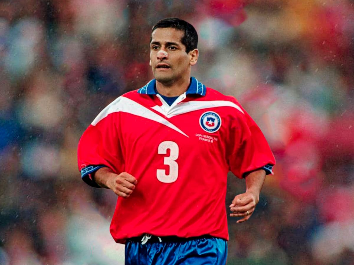El exzaguero durante su participación con Chile en el Mundial de Francia 1998. Foto: ANFP