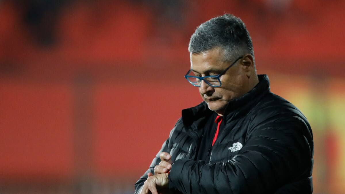 Ronald Fuentes llegó rayándole la cancha al plantel de Unión Española: “No juegan para ganar”