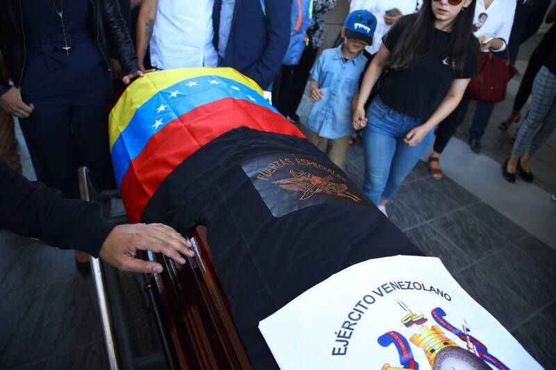 Los funerales del exmilitar se realizaron este viernes en un cementerio de la comuna de Pudahuel.