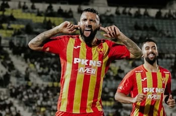¿Vuelve al fútbol chileno? Ronnie Fernández se despidió del Selangor de Malasia