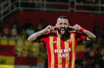 Confirmado: Ronnie Fernández vuelve al fútbol chileno y jugará en este equipo