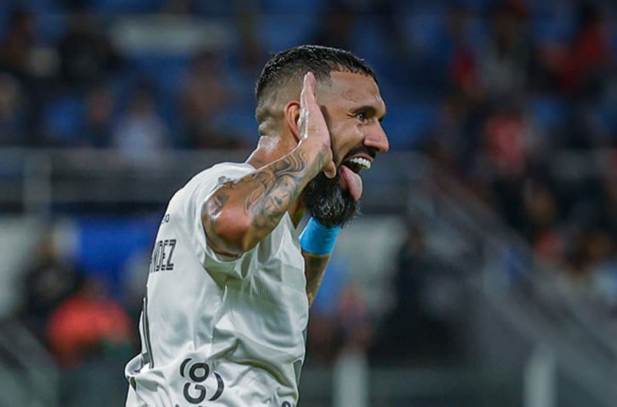 Ya es oficial: el exótico equipo en el que jugará Ronnie Fernández en 2024