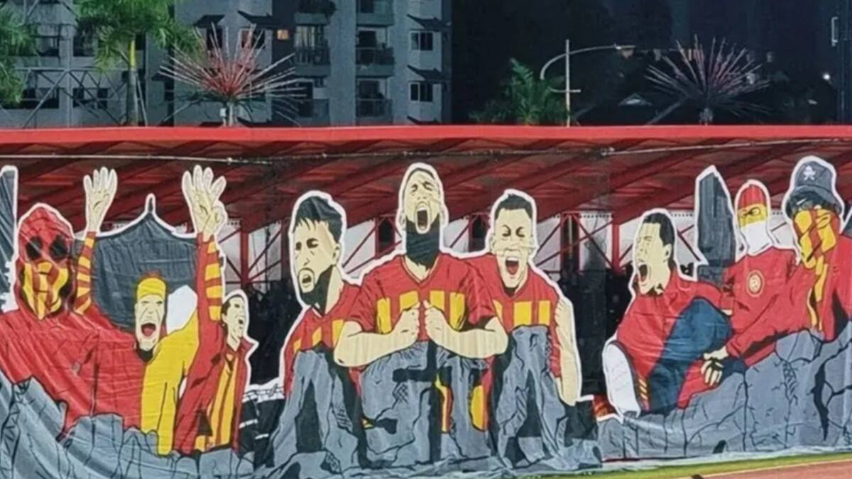 VIDEO | Figura total en Asia: le hicieron tremendo lienzo a Ronnie Fernández en Malasia