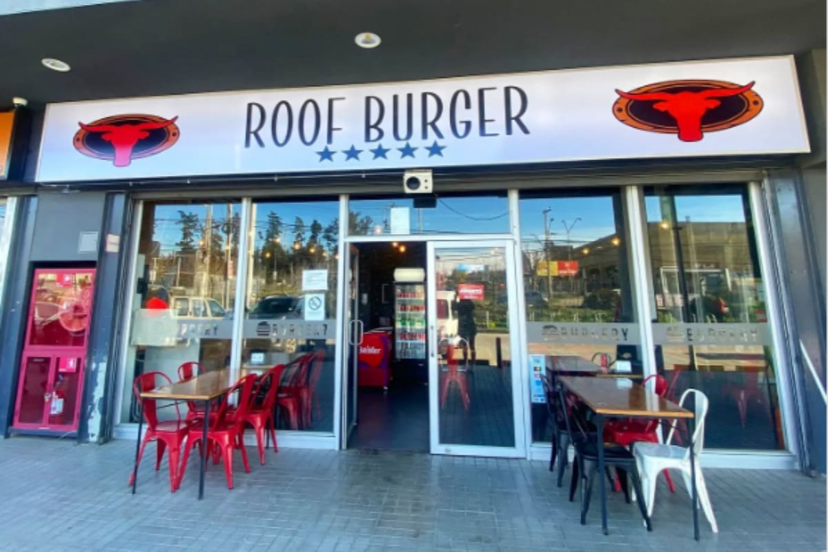 Esta corresponde a la sucursal de Curauma, la que se ubica en Av. Cardenal Samore 2290. Foto: Instagram Roof Burger.
