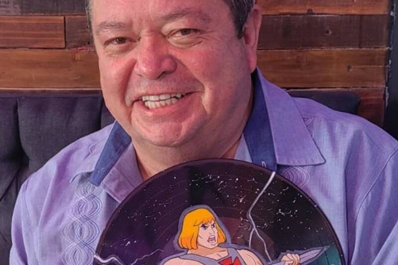 El actor de doblaje que fue la voz de He-Man y Morgan Freeman.