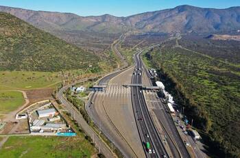 Con más empleos y peajes más baratos: Una de las rutas más importantes de Chile se moderniza tras nueva concesión