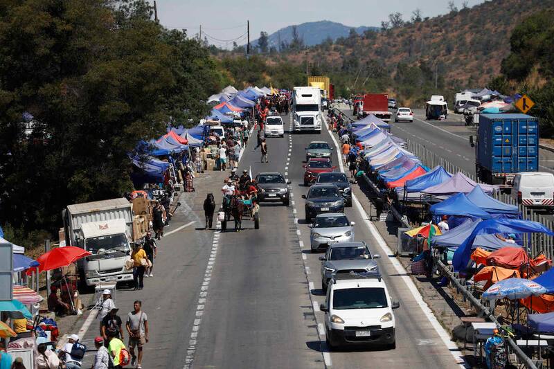 Ruta 68 será cortada por la conmemoración a la Virgen de la Inmaculada Concepción y procesión a Lo Vásquez. Foto: Aton