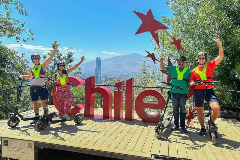 El recorrido invita a descubrir los puntos más importantes de la ciudad en dos ruedas.