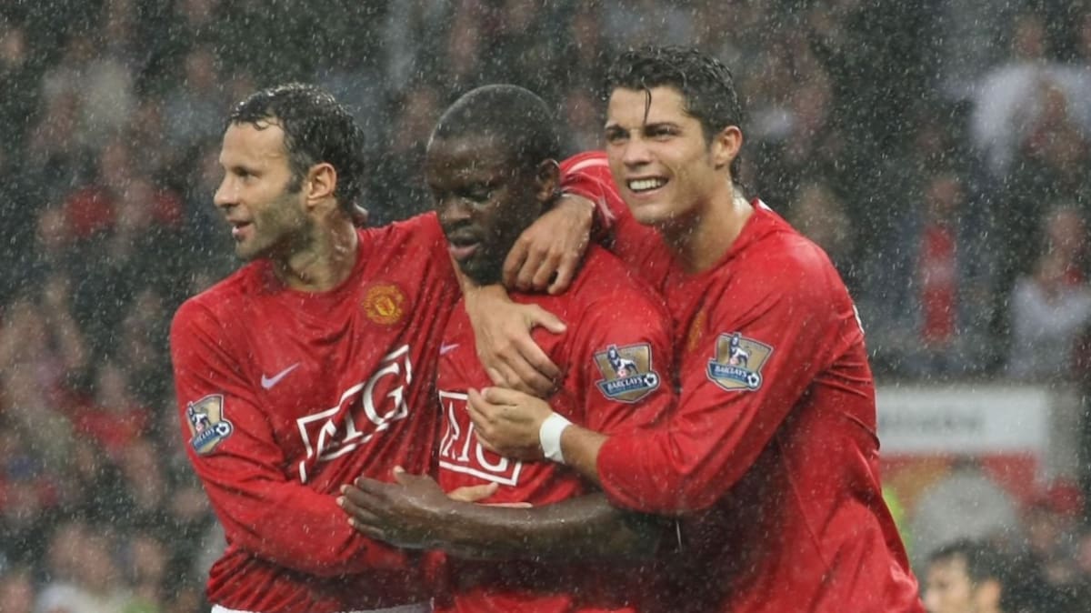 El consultor junto a dos glorias: Ryan Giggs y Cristiano Ronaldo.