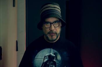 Salfate regresa con las conspiraciones, los ovnis y lo paranormal en un nuevo programa