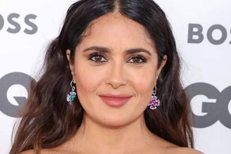 Salma Hayek  La actriz mexicana deslumbró en el Festival de Cine de Cannes  - Créditos: Instagram