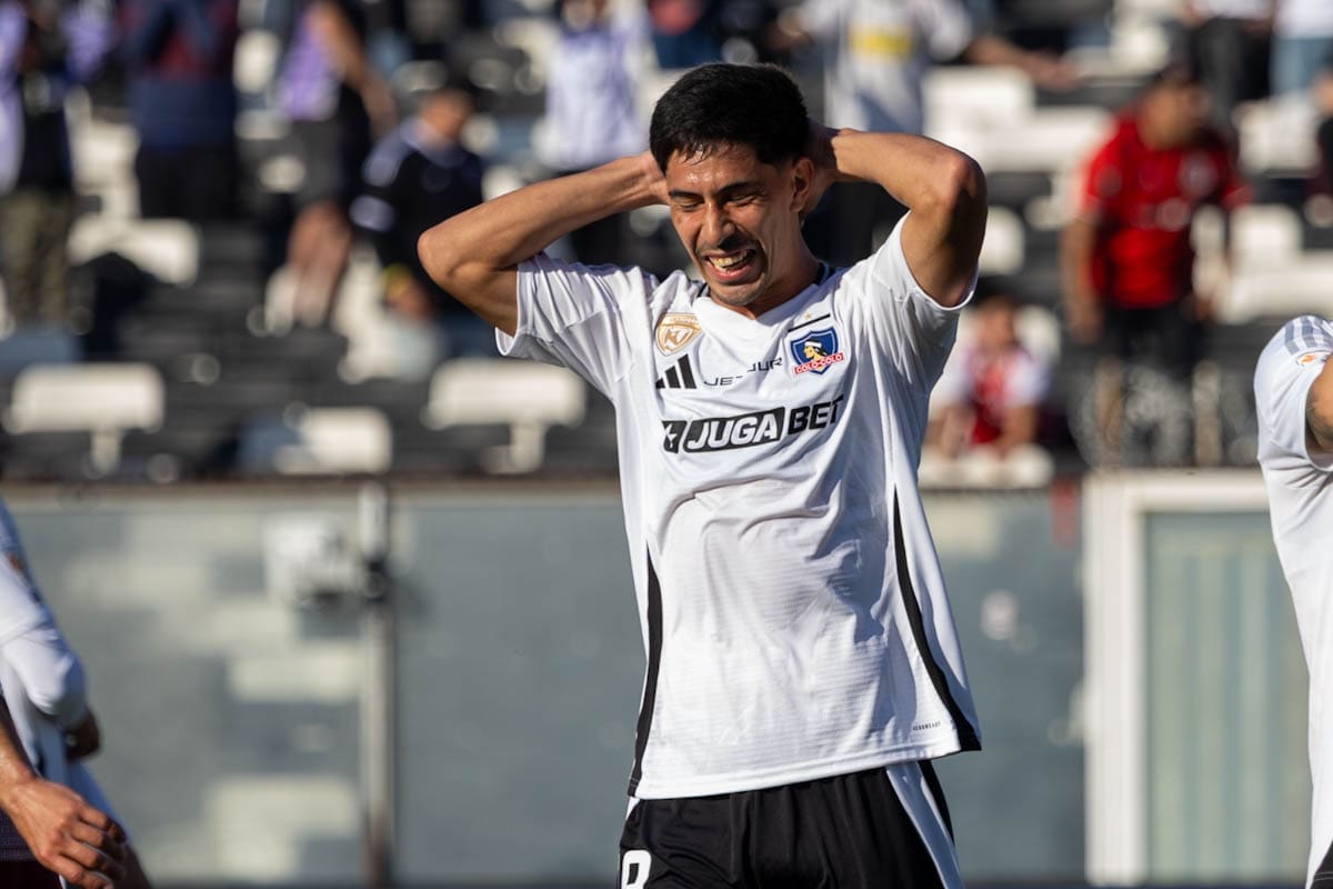 nuevamente tuvo un bajo rendimiento en Colo Colo. Foto: Felipe Escobedo/En Cancha.