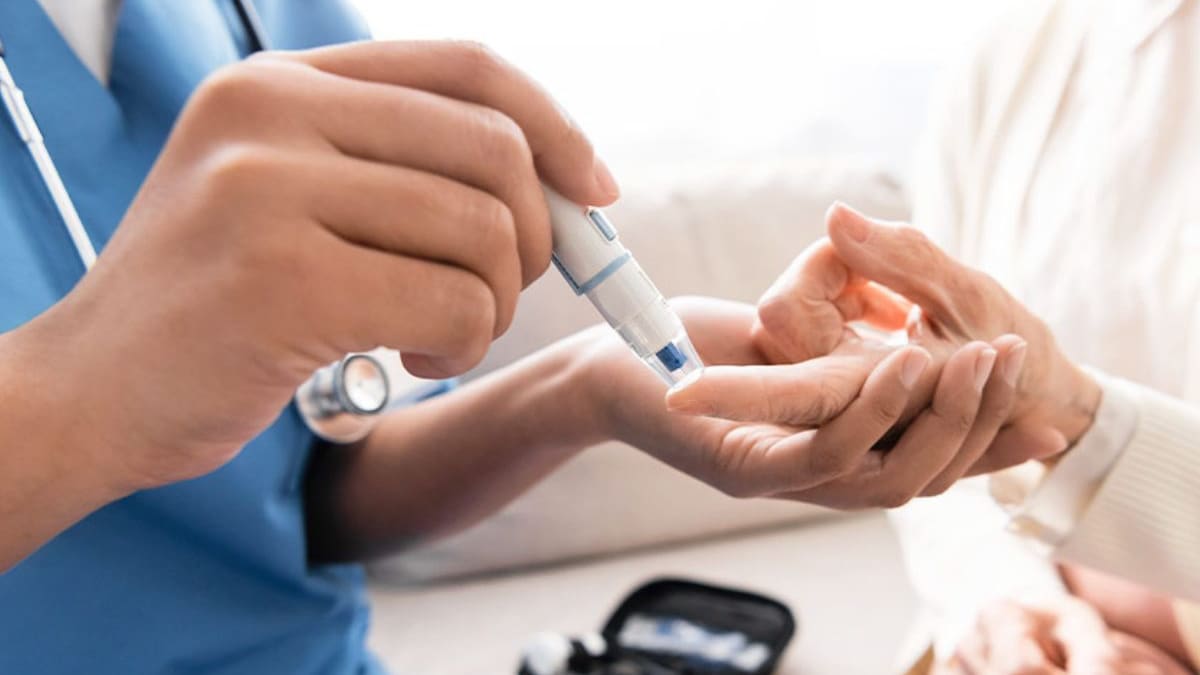 Diabetóloga del Hospital Clínico U. de Chile sobre diabetes y factores de riesgo: “Las personas jóvenes, incluso niños, con el exceso de peso han desarrollado el tipo 2″