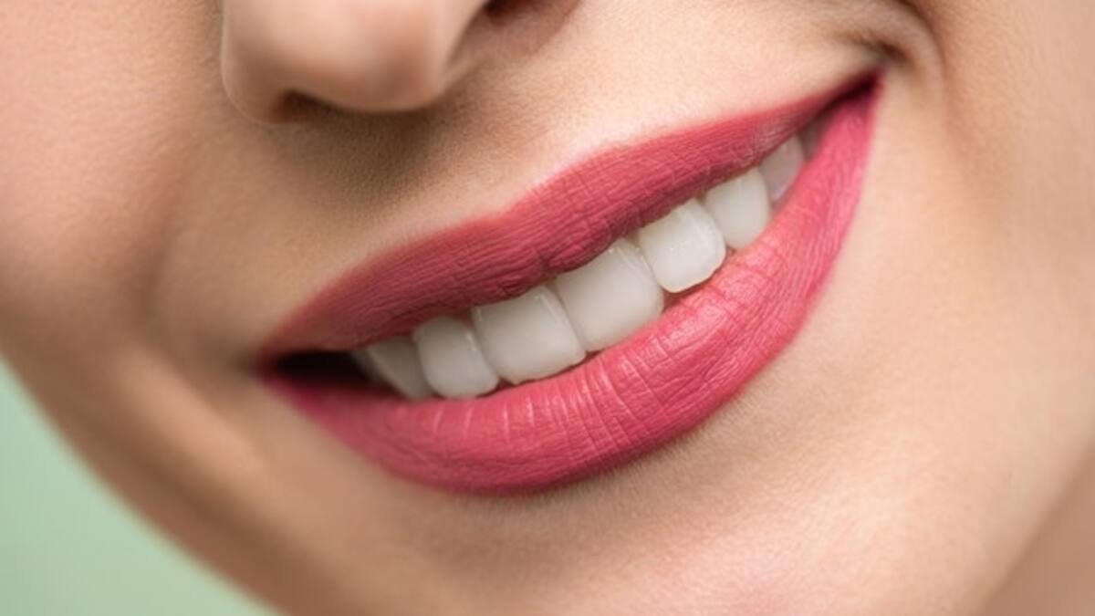 ¿Te falta un diente? Crean medicamento que los regenera para que tengas una sonrisa perfecta