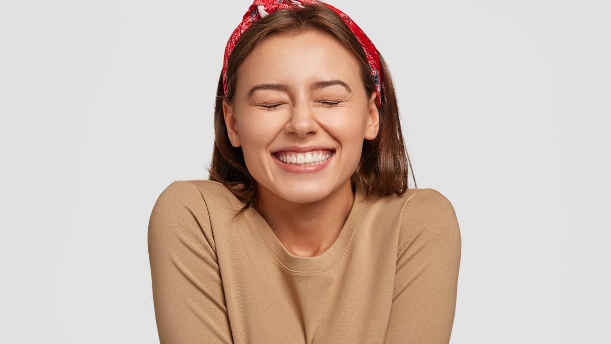 Con esta sencilla infusión presente en todos los supermercados puedes eliminar el sarro de tus dientes