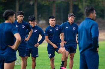 A rey muerto, rey puesto: San Antonio Unido se movió rápido y oficializó a su nuevo DT