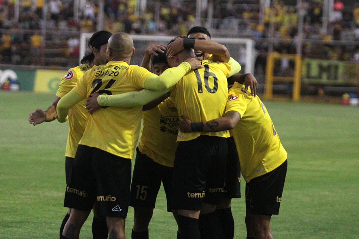 Los "Canarios" ya llevan 6 puntos en la Primera B.