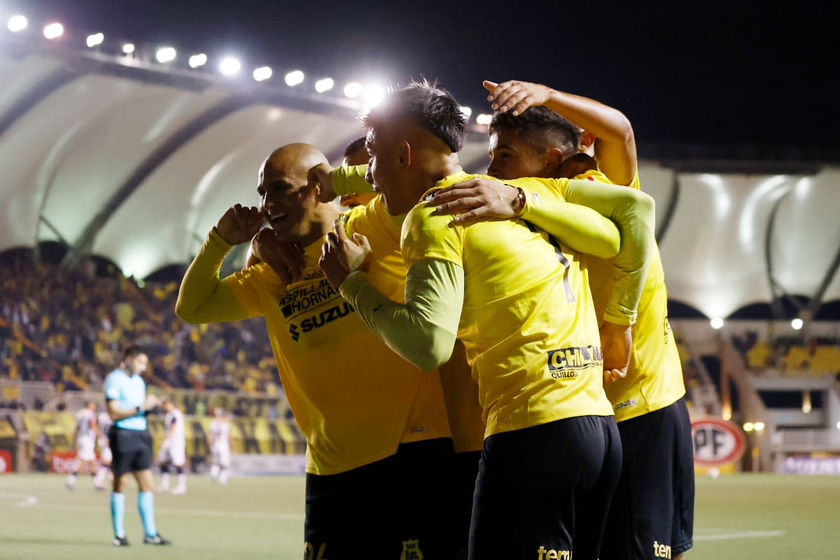 San Luis no pudo mantener el tranco y dejó el liderato en manos de Deportes La Serena. Foto: Agencia Aton.