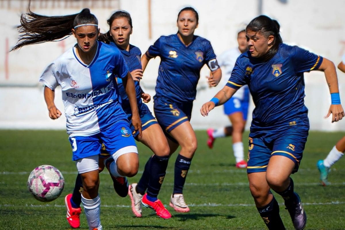 perdió por walk-over ante Antofagasta. Foto: @smdearica_oficial