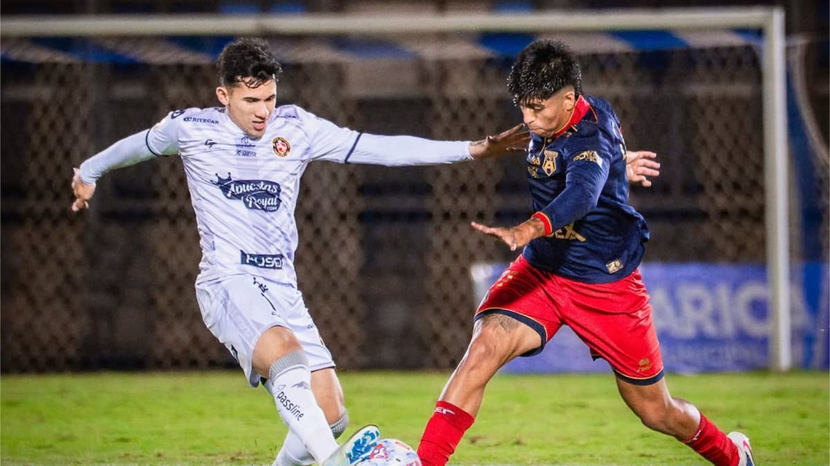 Equipo sensación en la Primera B se mueve en el mercado: presentó a defensor con pasos en Wanderers