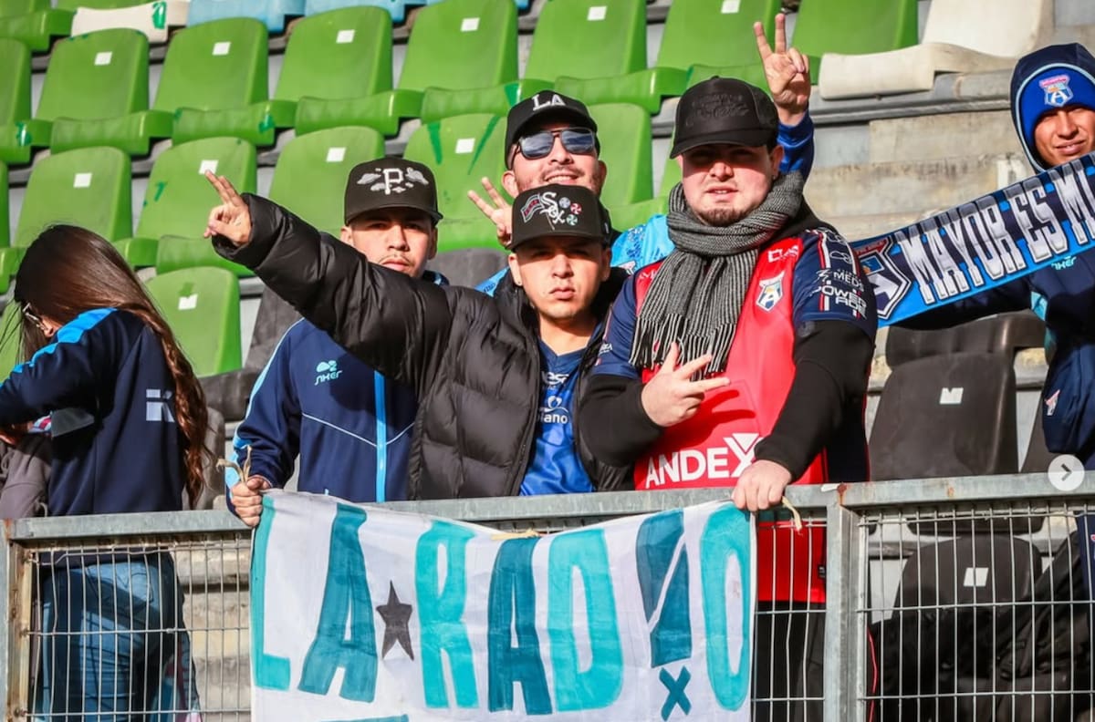 VIDEO | Ejemplo de fidelidad: hinchas de San Marcos sorprendieron con el viaje más largo del fútbol chileno