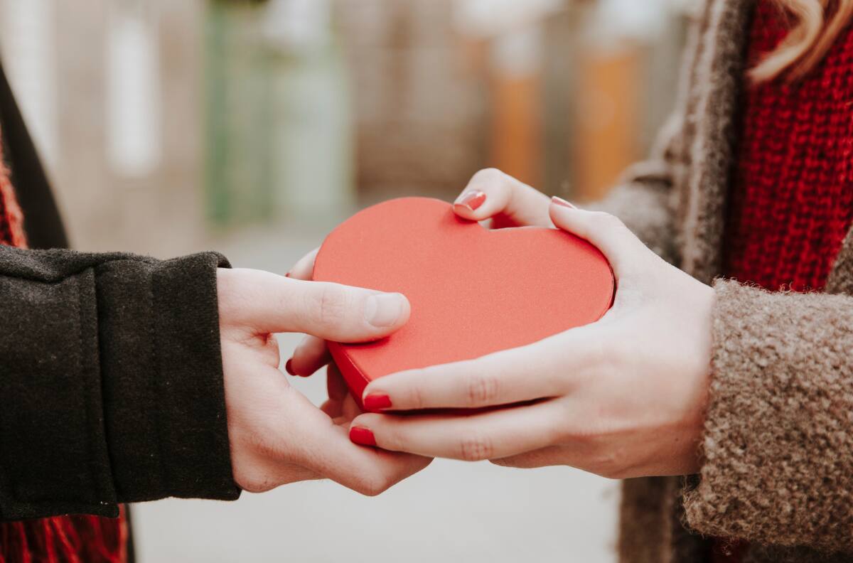 Si buscas qué regalar en San Valentín, visita la Feria del Amor de Ñuñoa