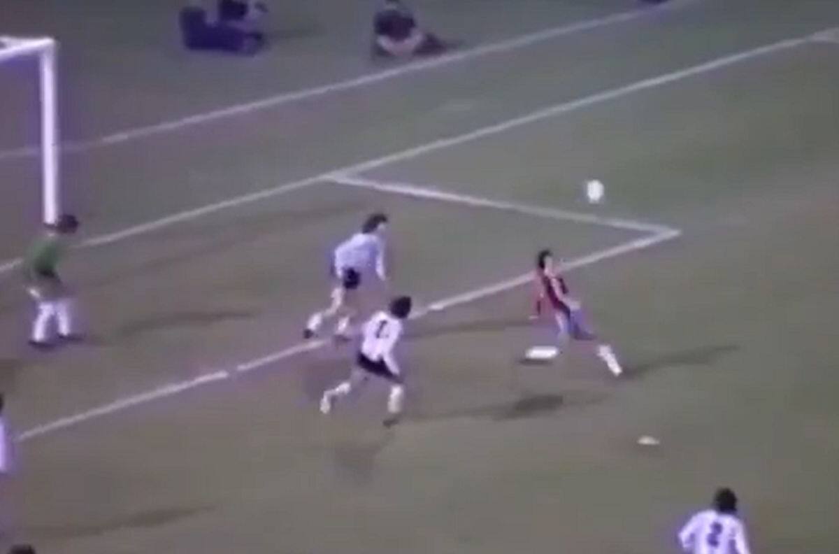 VIDEO | Sandrino eterno: el gol de chilena en Mendoza que transformó en leyenda al ex delantero de la U