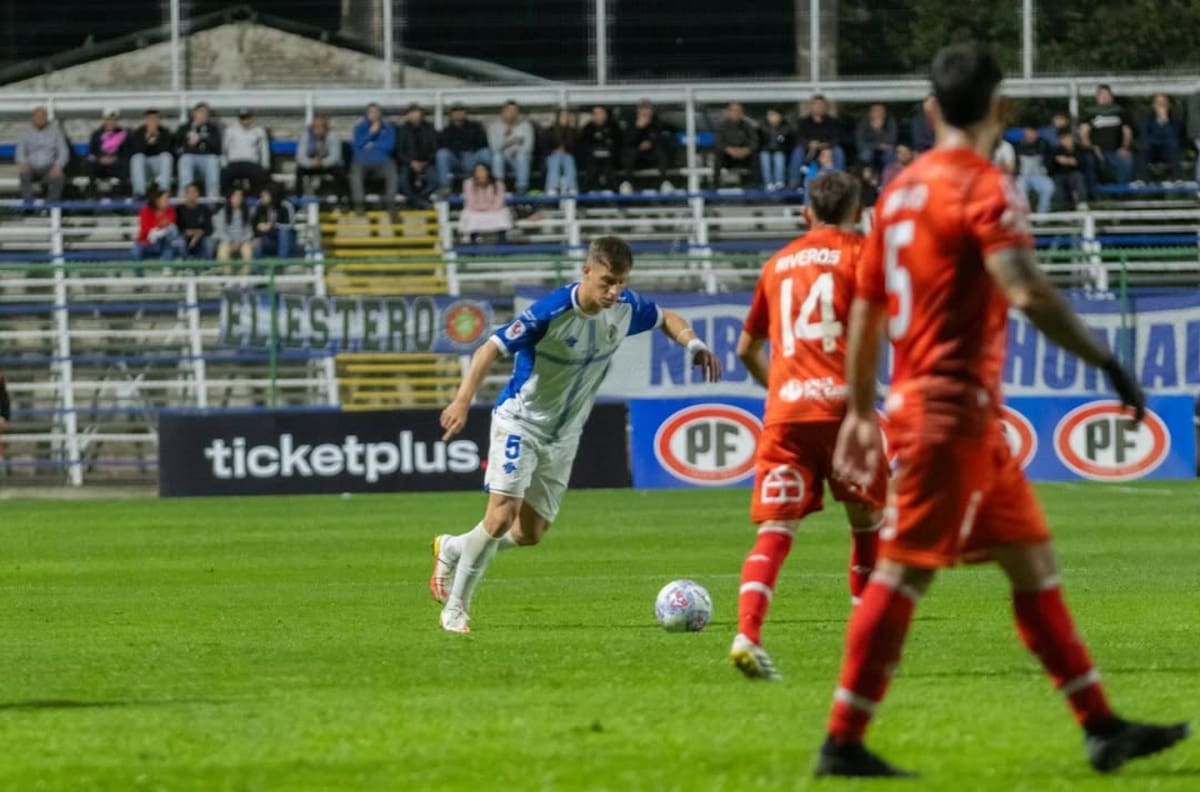 Santa Cruz no puede de local ante San Felipe y se complica en la Primera B