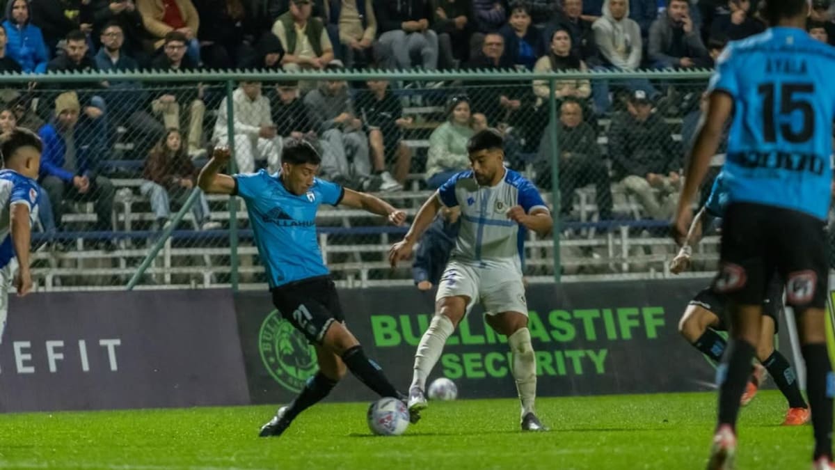 Santa Cruz y Deportes Iquique reparten puntos en entretenido partido en la Primera B