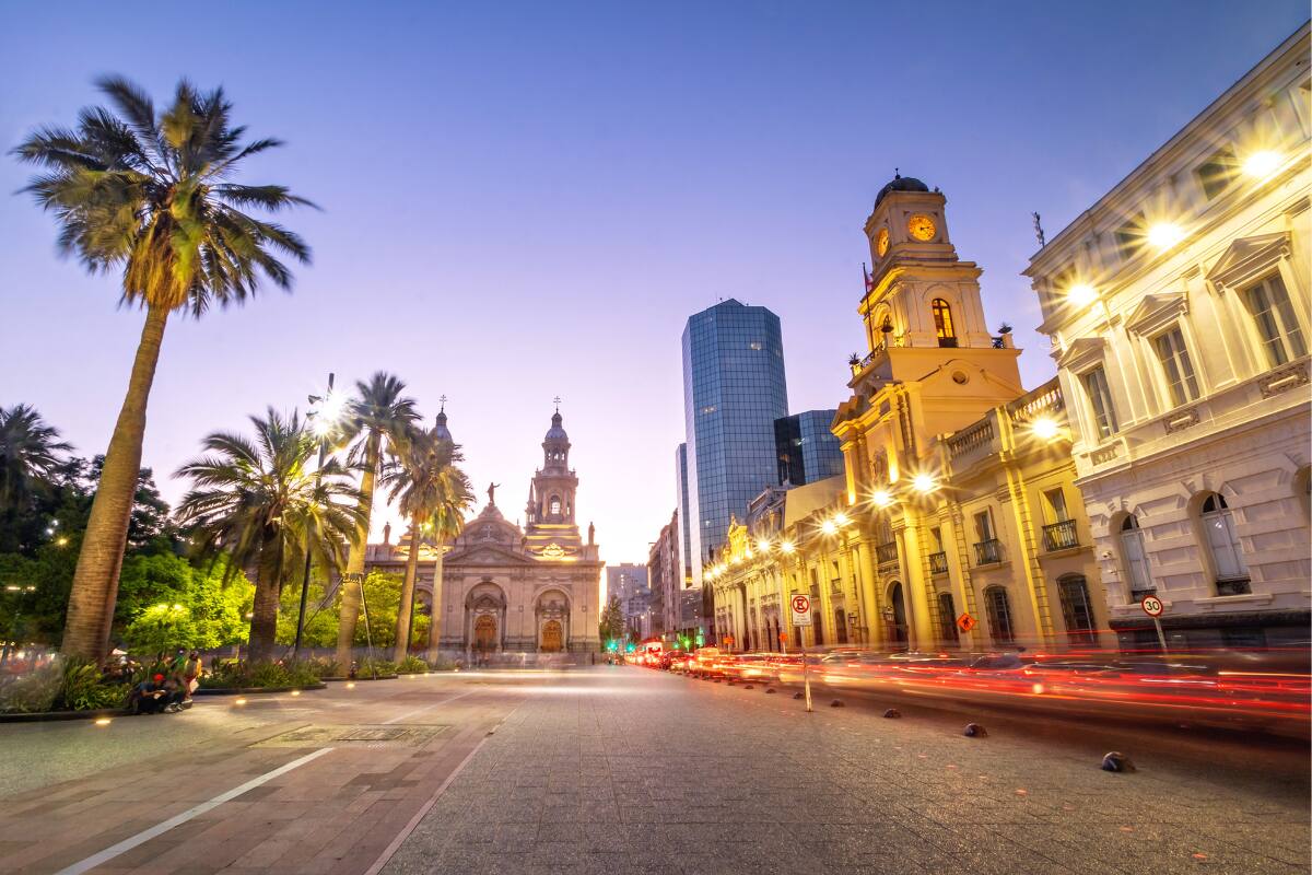 El proyecto reconvertirá inmuebles de la capital antes usados como oficinas.