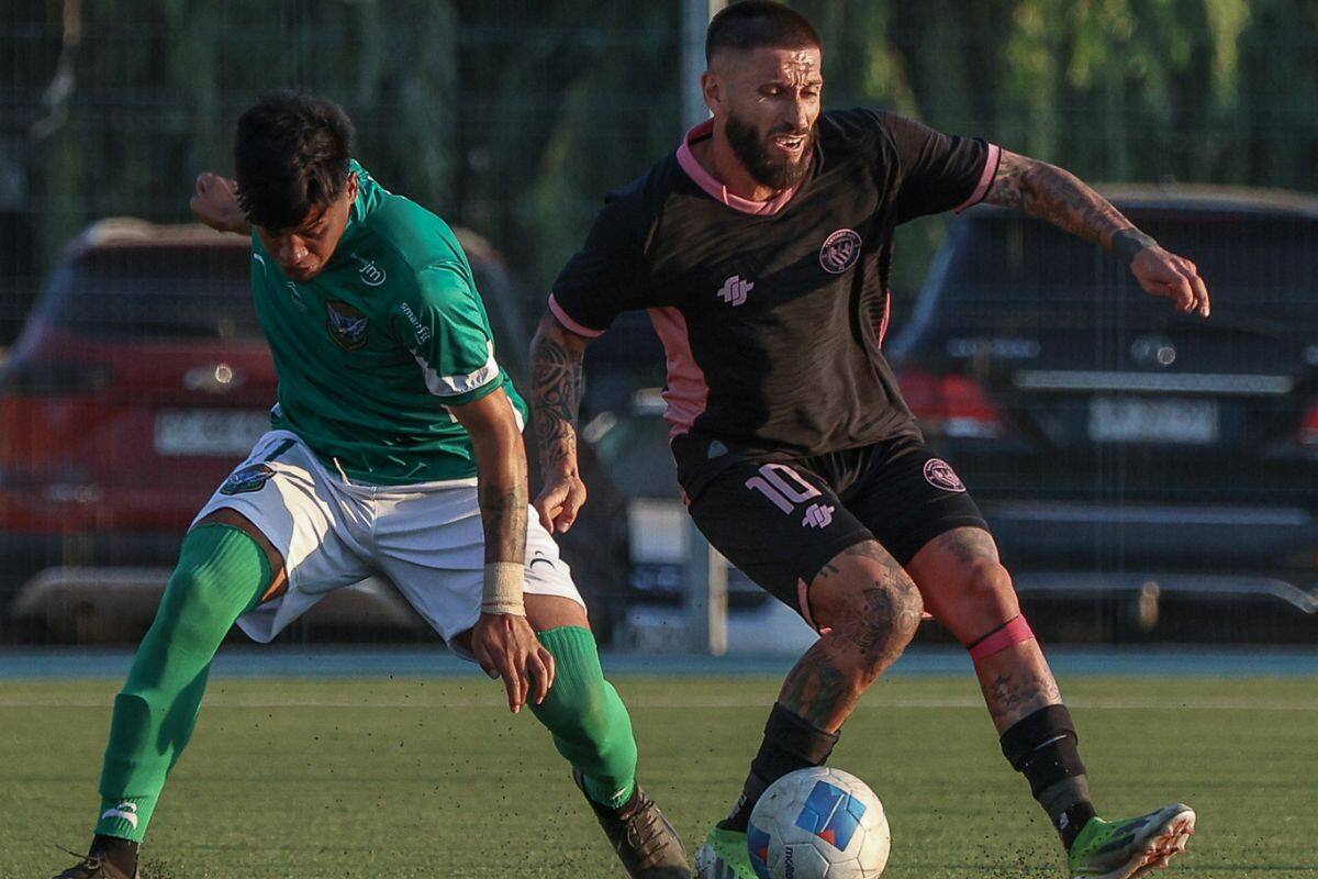 Los capitalinos debutaron ante Trasandino en la Segunda División 2025. Foto: Felipe Escobedo/En Cancha.