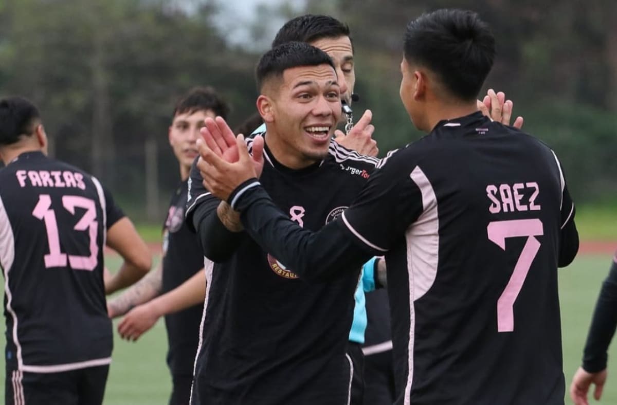 tiene nuevo entrenador para este 2024. Foto: Instagram Santiago City.
