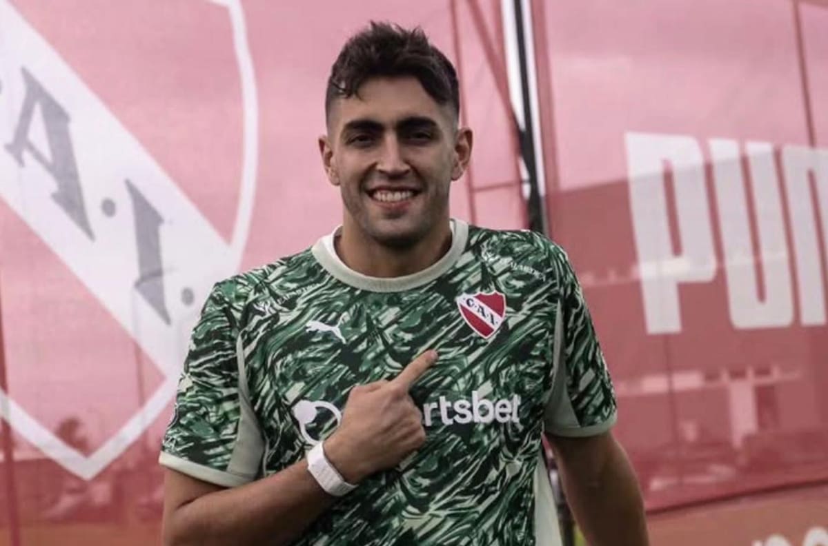 “No somos segunda elección de nadie”: hinchas de Independiente cargan contra Santiago Mele por interés de Colo-Colo