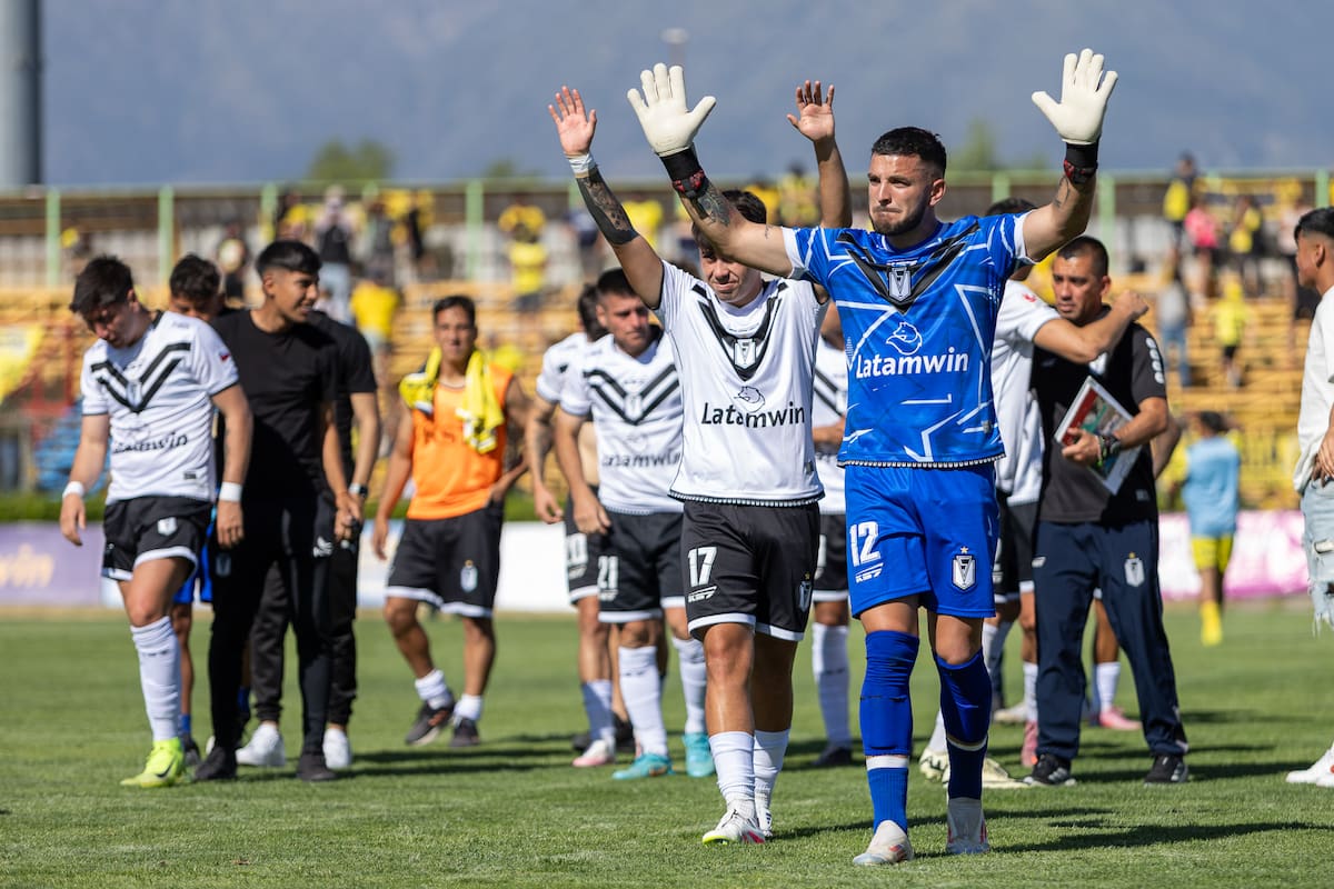 El histórico club del fútbol chileno comenzó a vivir en carne propia las penurias de la Segunda División. Foto: Felipe Escobedo