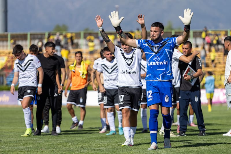 El histórico club del fútbol chileno comenzó a vivir en carne propia las penurias de la Segunda División. Foto: Felipe Escobedo