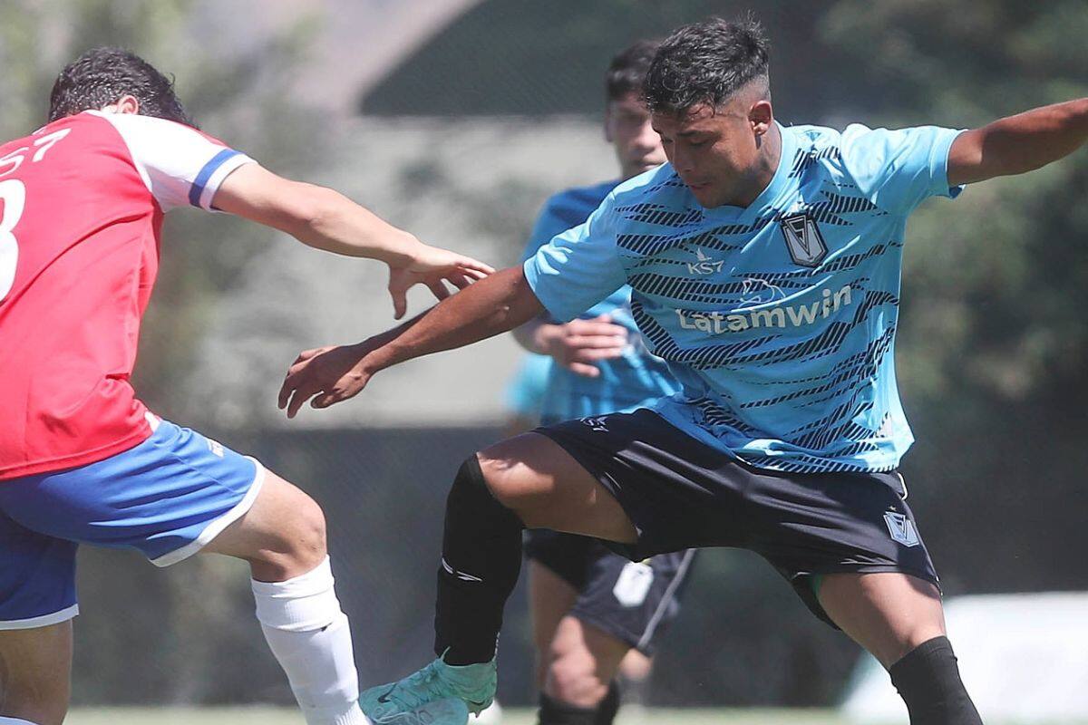 en un partido de entrenamiento contra el equipo del Sifup.