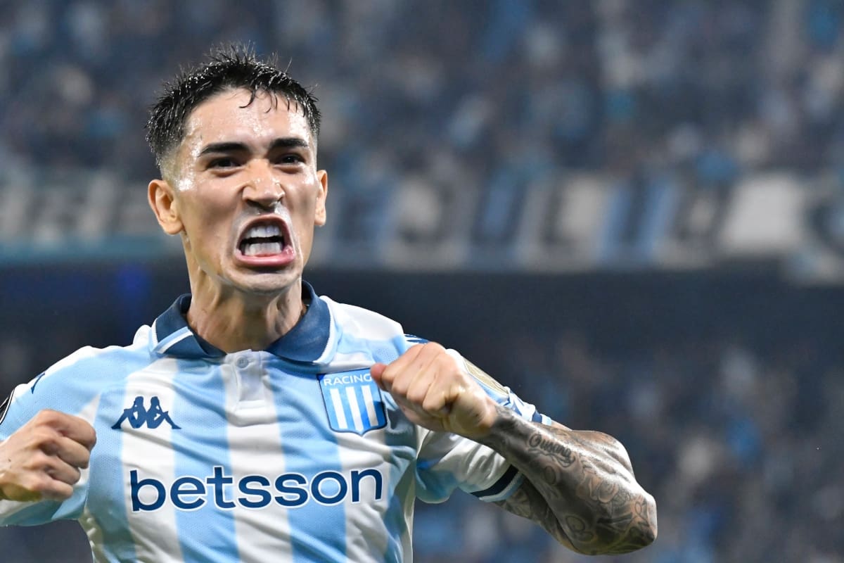 El delantero de Racing brilló ante Colo Colo