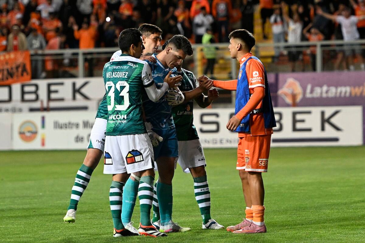 Cerró el 2025 con 11 partidos sin ganar y alcanza la peor racha de su historia en cuanto a temporadas en Primera B. Foto: Agencia Aton.