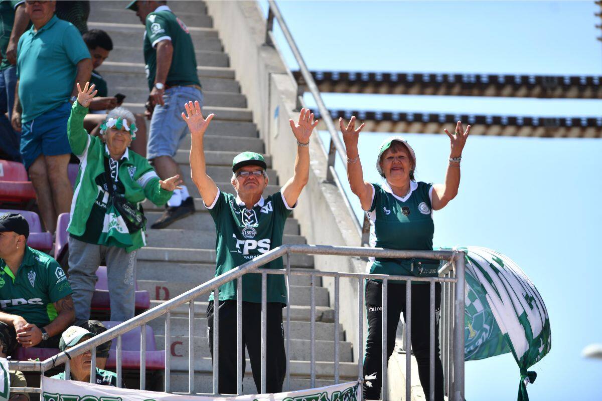 Los hinchas Caturros podrán ir a la Noche Limachina. Foto: Agencia Aton.