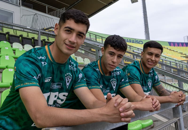 El 2026, el cuadro porteño tendrá un plantel mayoritariamente conformado por futbolistas jóvenes. Foto: @swanderers en X