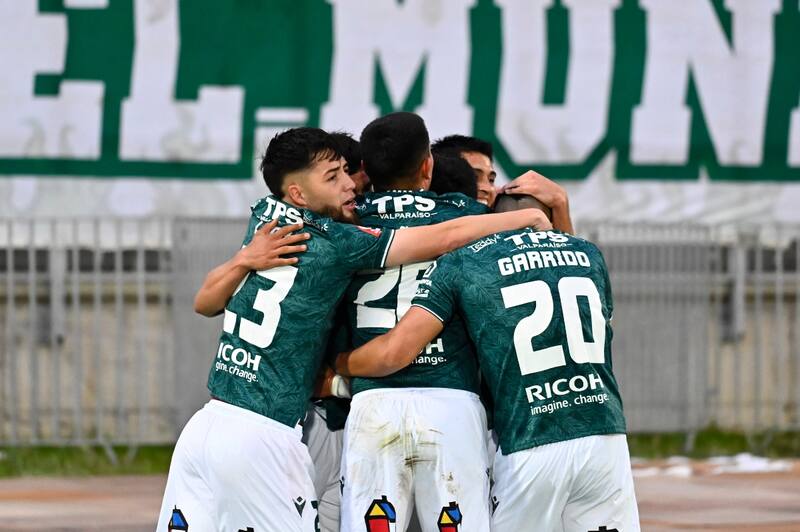 Santiago Wanderers busca alcanzar la Liguilla de Primera B.