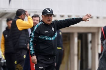 “Capaz que hasta perdiendo…”: La insólita frase del DT de Wanderers tras su séptimo partido sin ganar