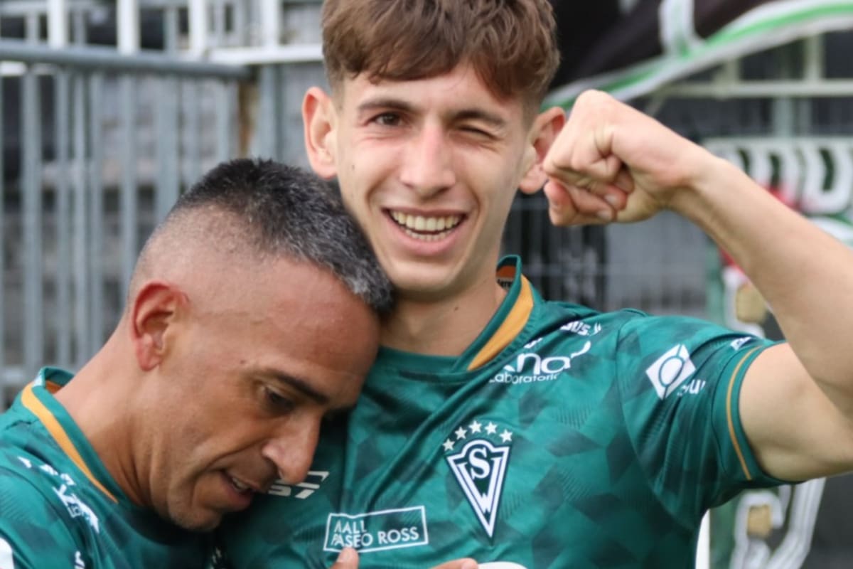 Celebran en Valparaíso: Wanderers se hace fuerte en el sur y vence a Deportes Puerto Montt por Primera B. Foto: Santiago Wanderers.