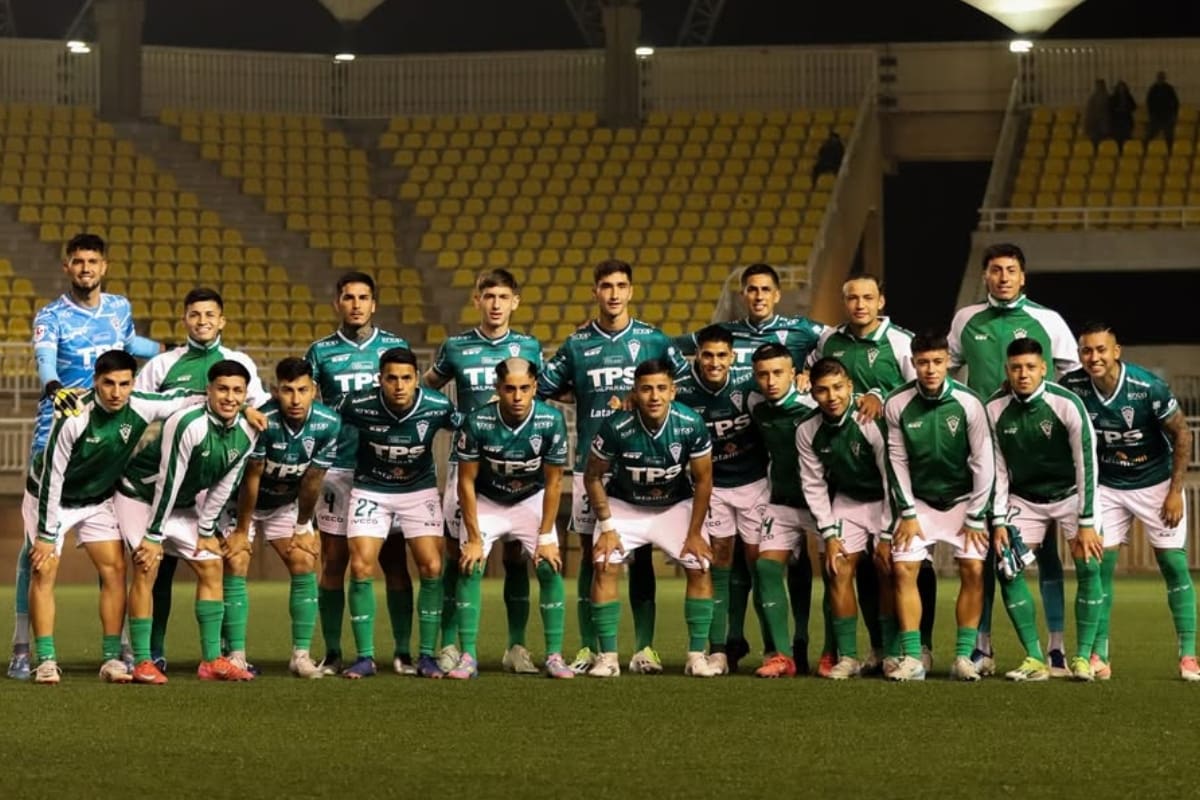 Los Caturros fueron sancionados con una millonaria multa y pidieron ayuda económica a la ANFP. Foto: @wanderersoficial