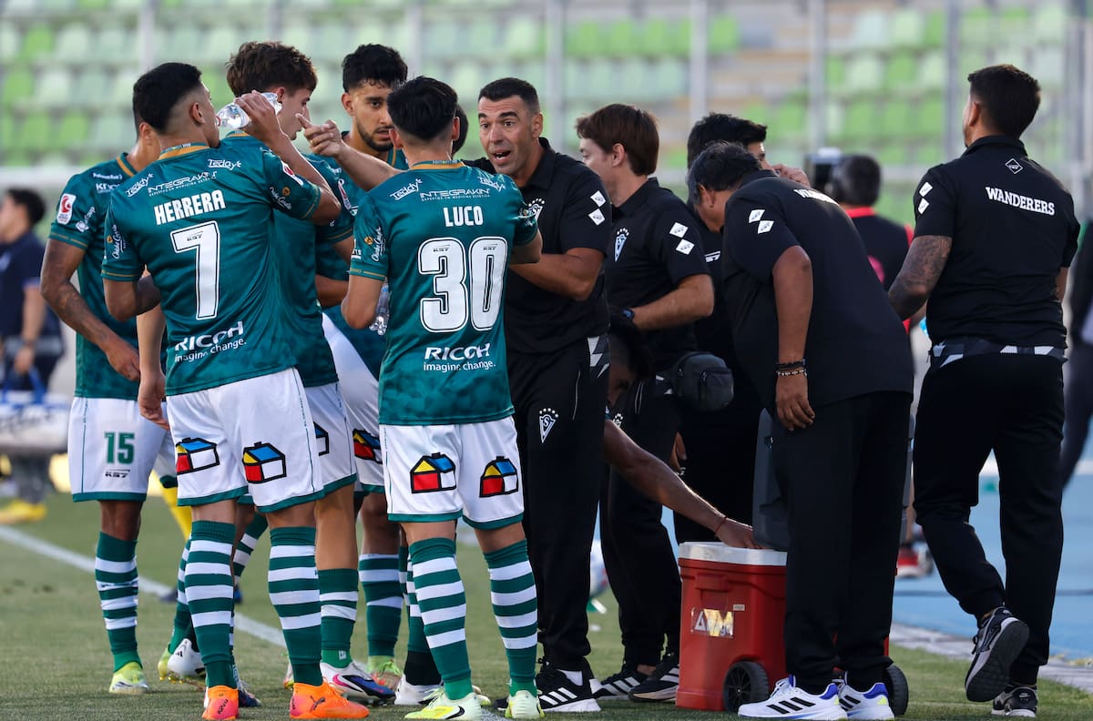 Jugador de Wanderers fue mordido por una araña de rincón: se pierde partido ante Cobreloa y quedó con tratamiento