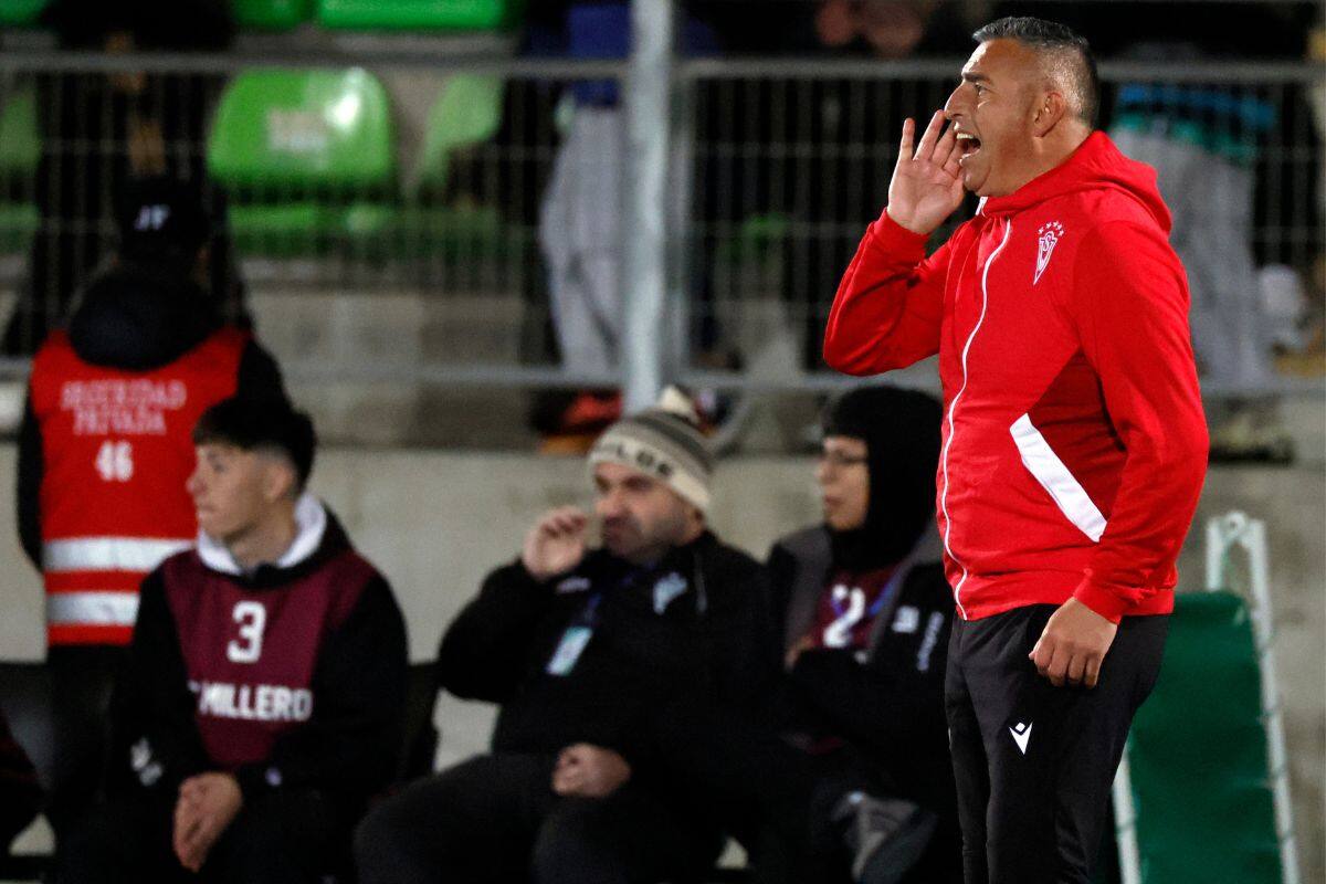 sigue sin convencer, pese a la llegada de Jaime García. Hoy, los verdes están en el lugar 11, con 28 puntos. Foto: Agencia Aton.